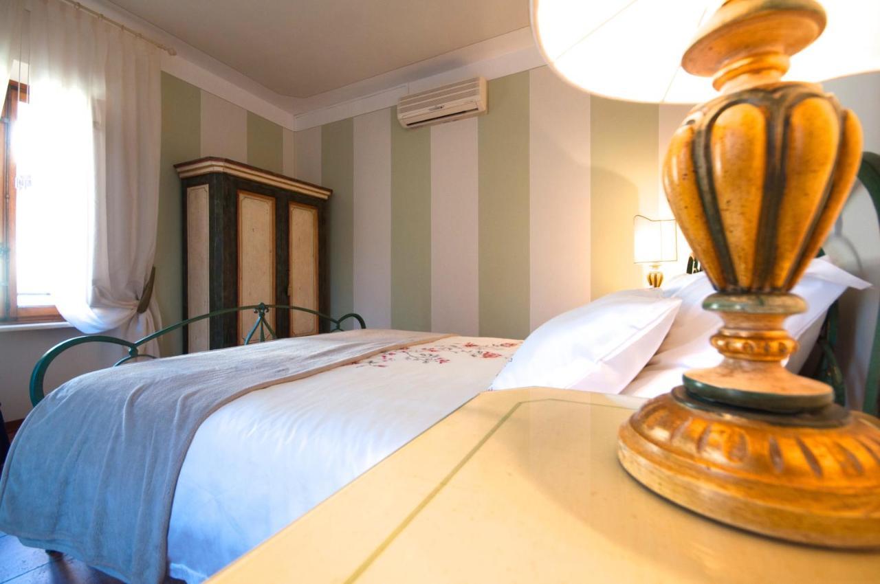 Bed & Breakfast Corte Toro Lucca Exteriör bild